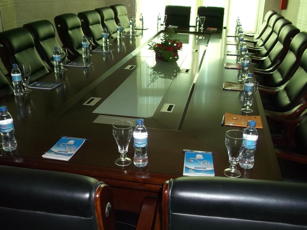 Star City Hotel Dar es Salaam Eksteriør billede