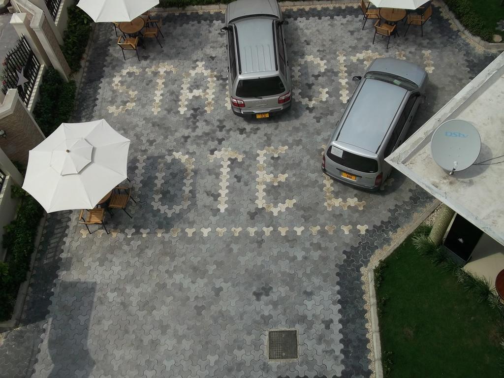 Star City Hotel Dar es Salaam Eksteriør billede